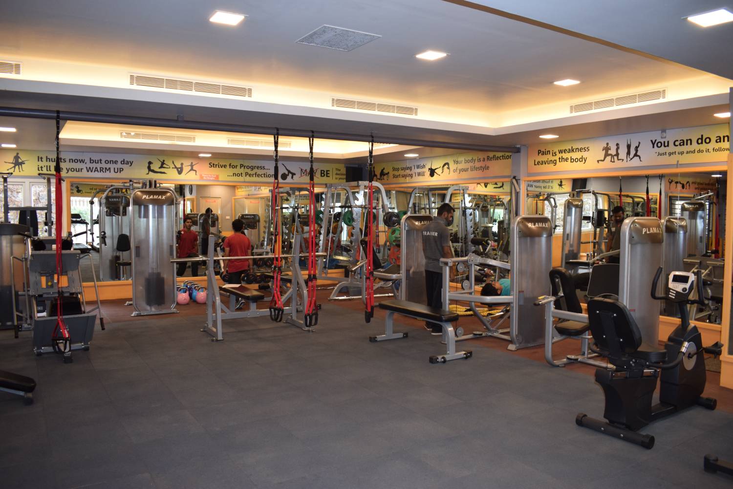 fitness center near sholinganallur